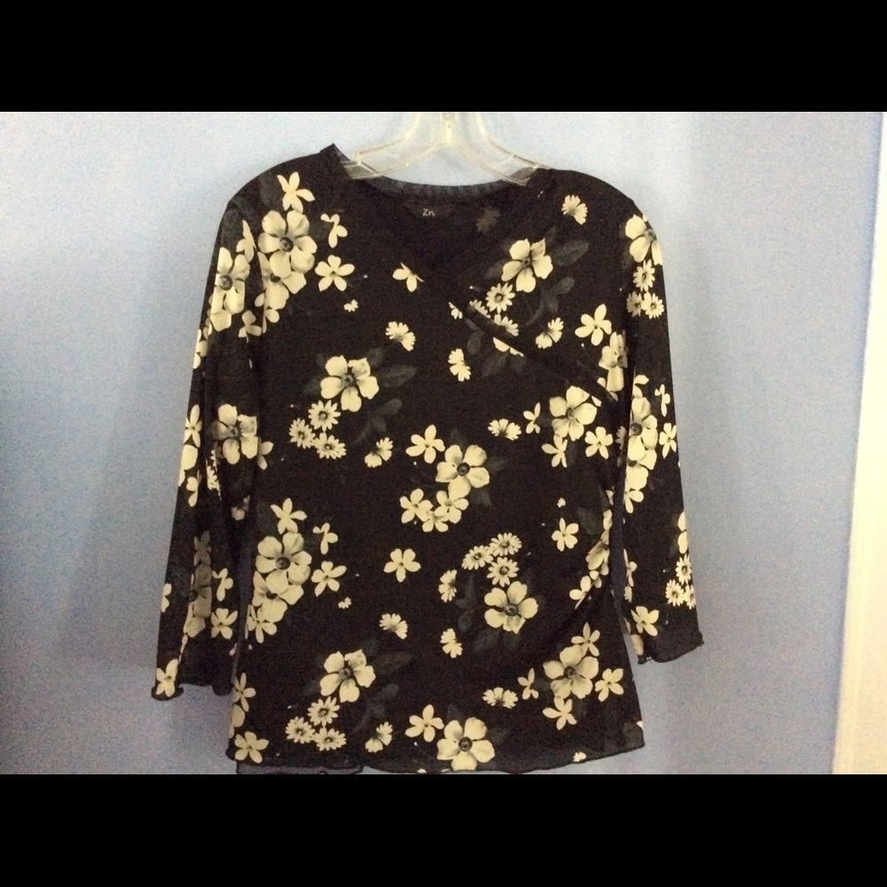 ZN black sheer top xl